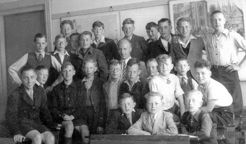 Schoolfoto ULO Molenberg 1948-1949.jpg